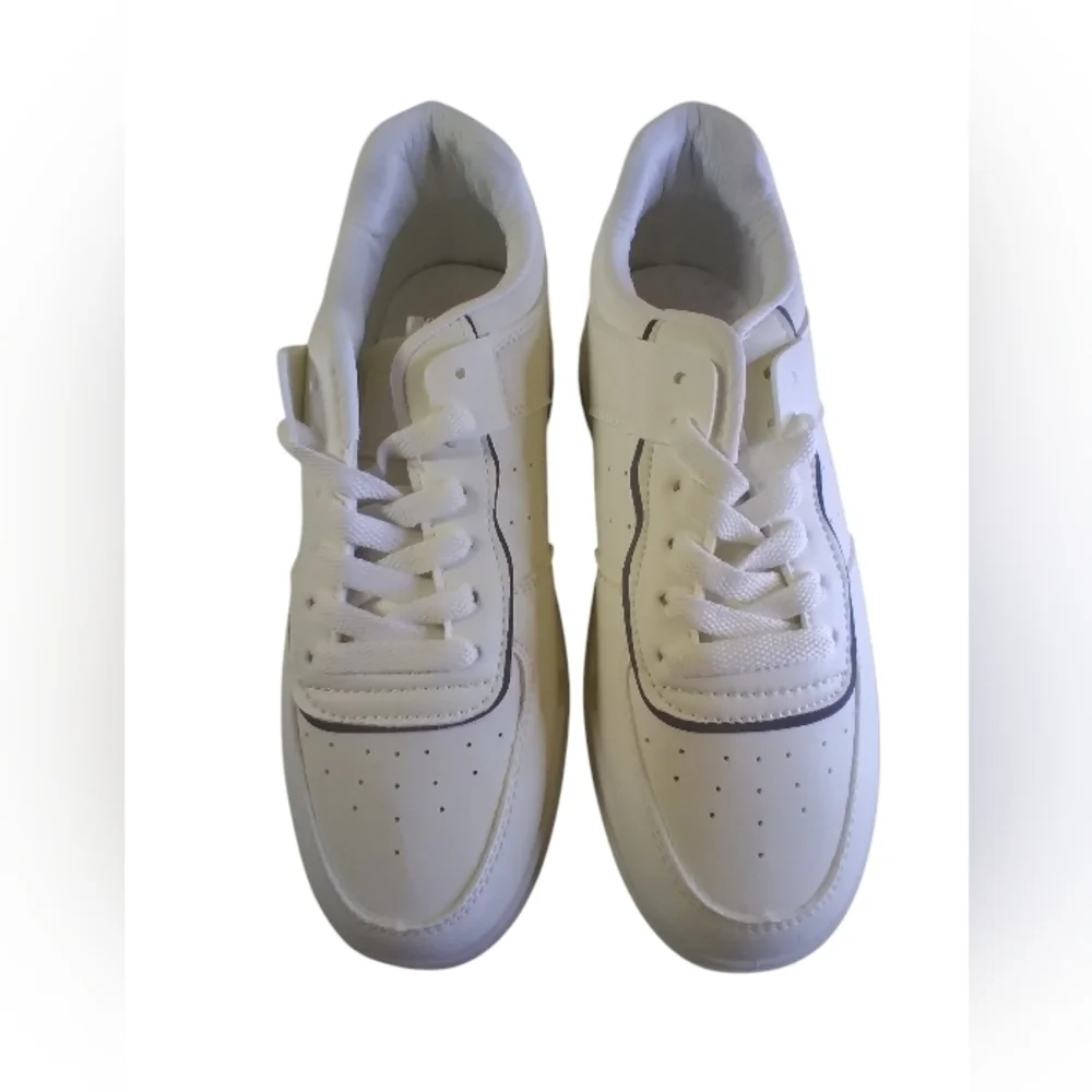 Prettylittlething white contrast sole chunky platform trainers sneakers size 7